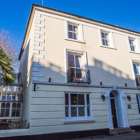 Ashburton Court Guest House ภายนอก รูปภาพ