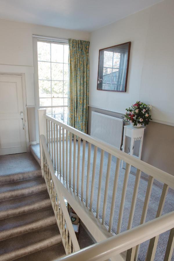 Ashburton Court Guest House ภายนอก รูปภาพ